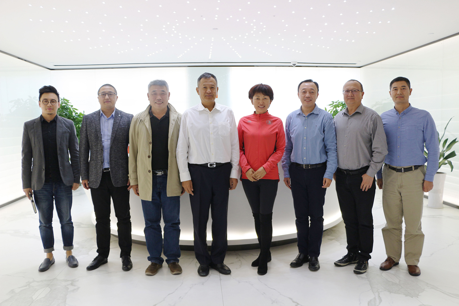 中国建筑科学研究院深圳分院书记何春凯先生一行莅临时代装饰考察交流